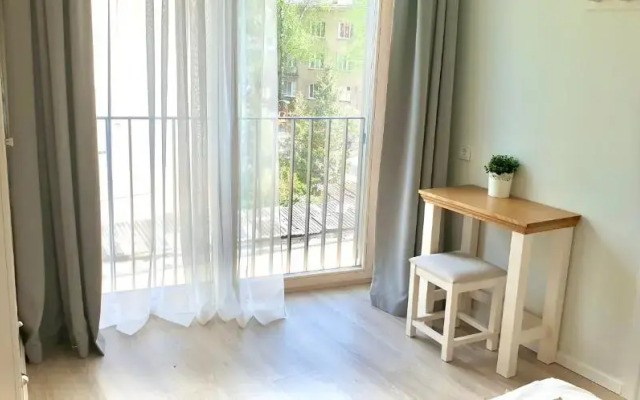Real House Jasinskio SELF CHECK-IN