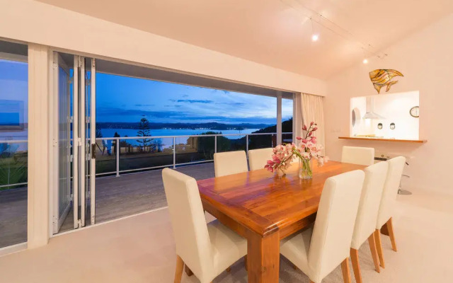 Russell View Apartments