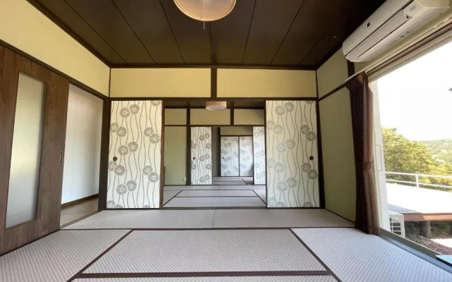 Tsubaki House