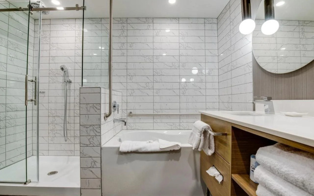 Sandman Signature Saskatoon South Hotel