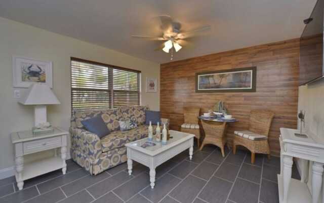 Gulf Holidays 15 - One Bedroom Condo