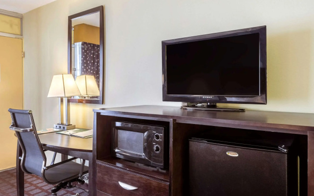 Quality Inn & Suites Baton Rouge West – Port Allen