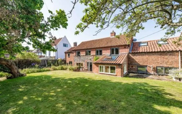 Host Stay Shipyard Studio