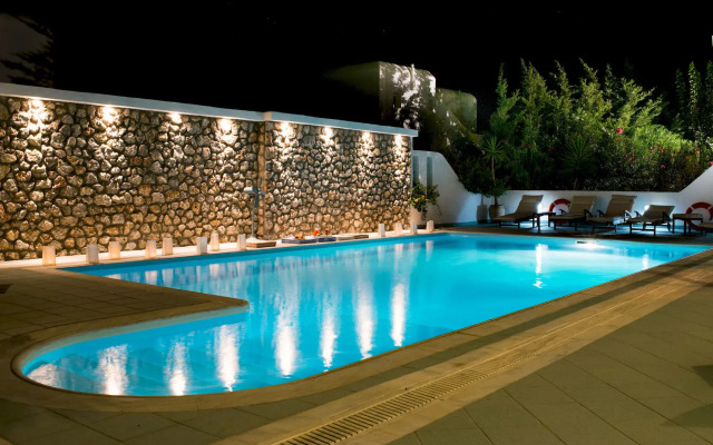 Mouras Resort - Luxury Maisonette Villas