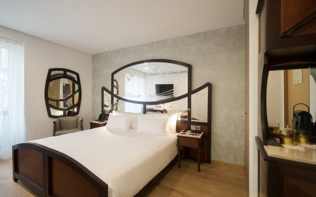 ICON Casona 1900 by Petit Palace