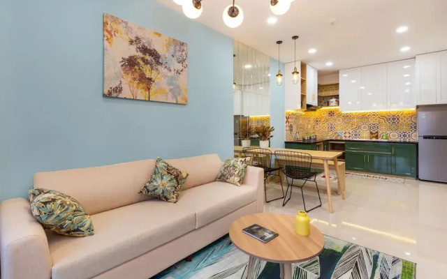 Halo Sun Avenue Apartments