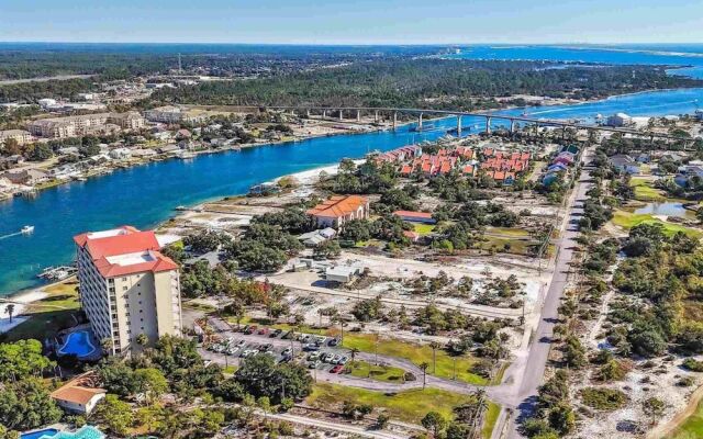 Sailmakers Place 302