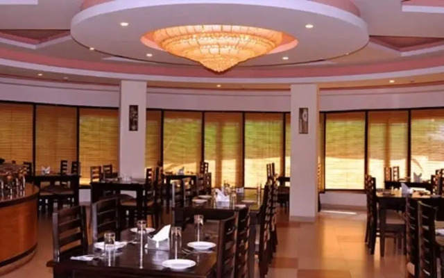 CK International  By Royal Collection