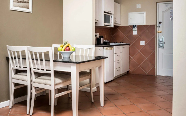 Cape Town Beachfront Apartments At Leisure Bay