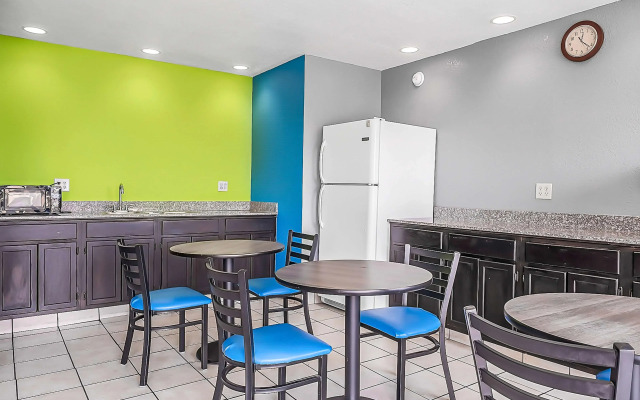 SureStay Hotel by Best Western Oklahoma City West