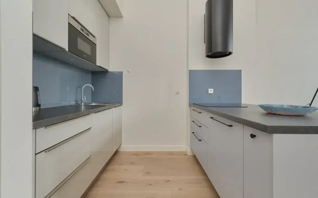 Stylish Apartment in Wrocław by Renters