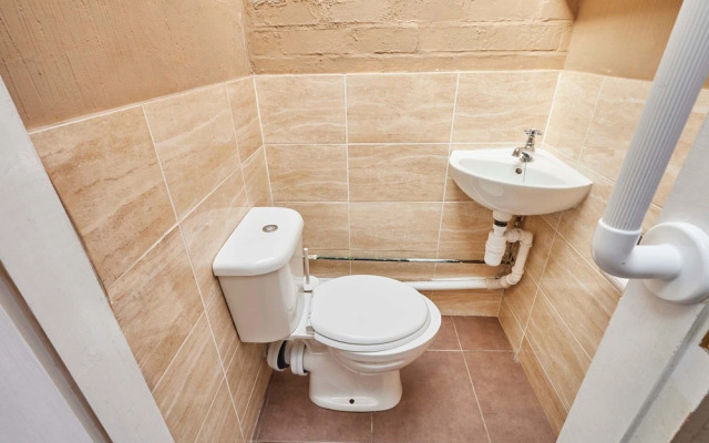 Host Stay The Midland Nest