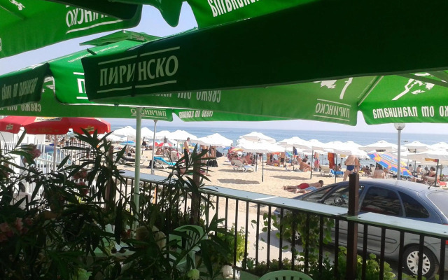 Magnolia Sea View Studio