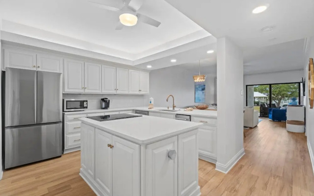 Shipwatch Riverside E104