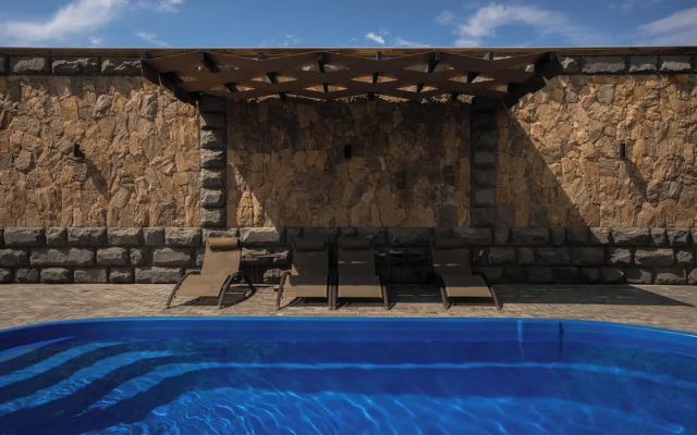RIS Signature Villa Zovuni