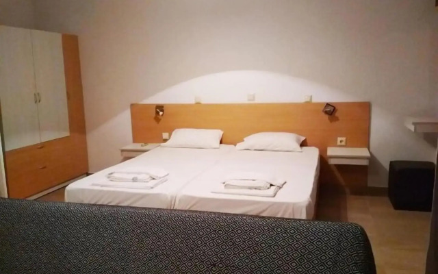 Beloni Apartments and Studios