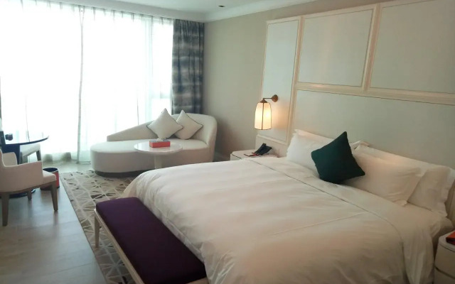 Hotel Plaza Carnival Qingdao