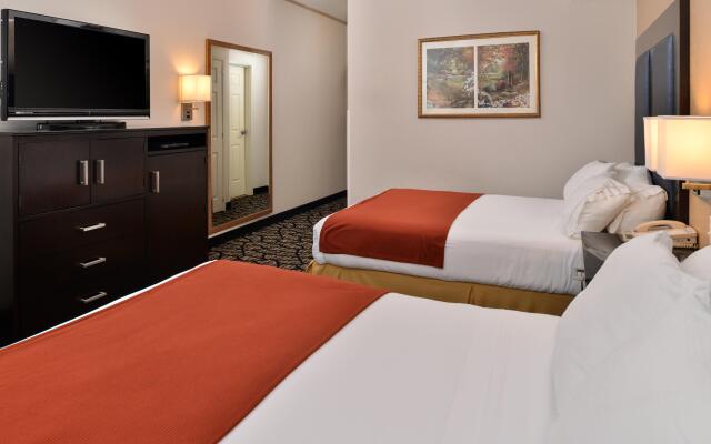 Holiday Inn Express Tacoma South Lakewood, an IHG Hotel