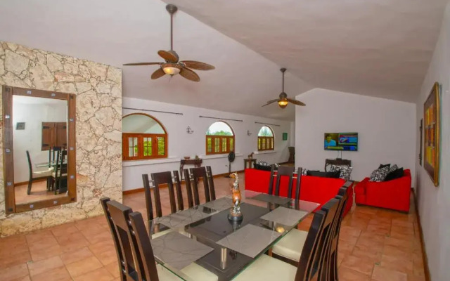 Playa Laguna 65 5 bedroom Villa