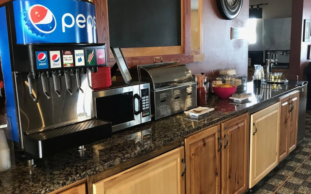AmericInn by Wyndham Fargo Medical Center