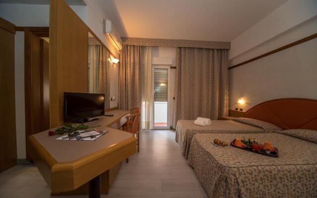 New Petit Hotel