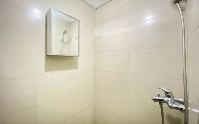 Nice And Comfy 2Br At Gateway Pasteur Apartment