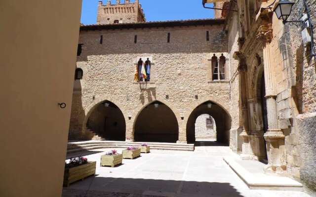 Hospederia Palacio la Iglesuela del Cid