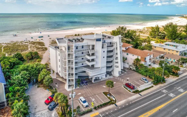 Oceana 202 West