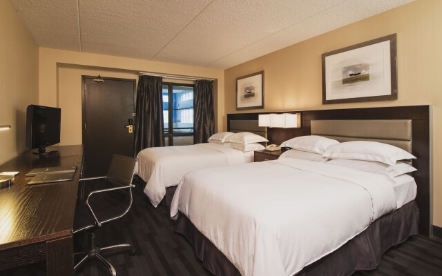 Hilton Winnipeg Airport Suites