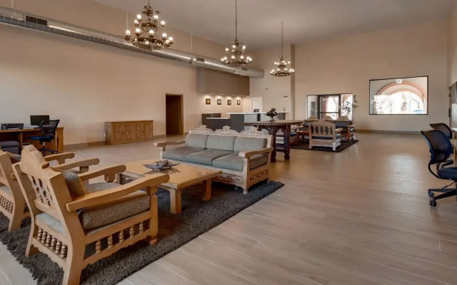 Extend-a-Suites - Phoenix Airport