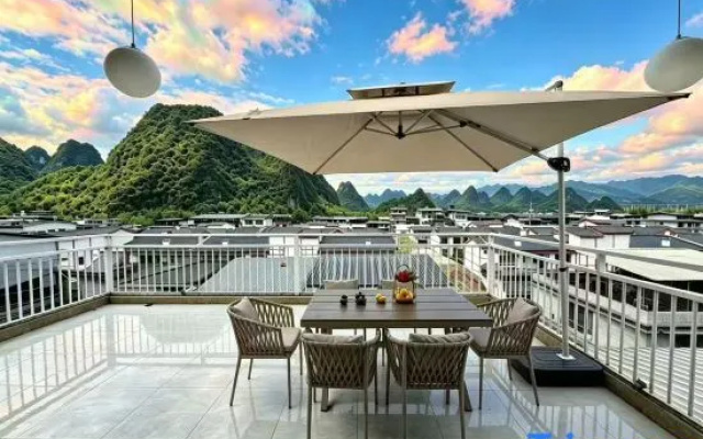 Youzhu Light Luxury Hotel — 2-star hotel in Guilin
