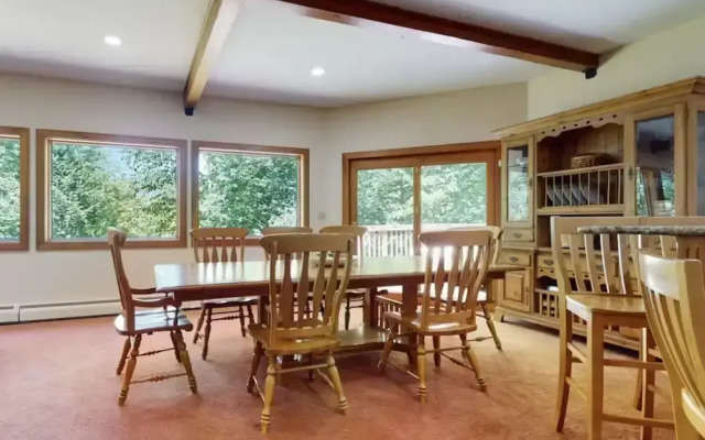 Vermont Serenity By Okemo 5 Bedroom Home