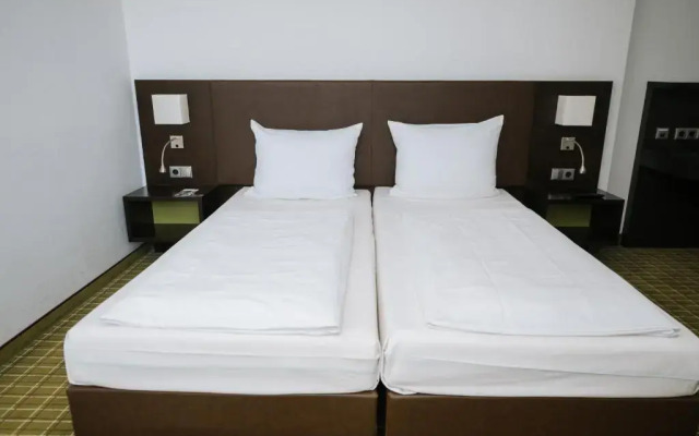 Feringapark Hotel by Coffee Fellows Hotels