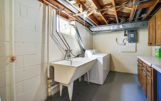 Inviting Minneapolis Vacation Rental w/ Game Room!