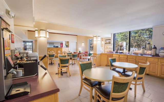 Econo Lodge