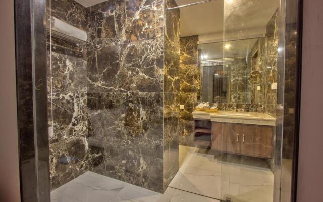 Woodrock Luxury Botique Hotel