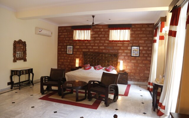 Hotel Devi Bhawan