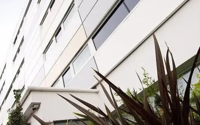 Premier Inn Manchester M56/J6 Runger Lane South