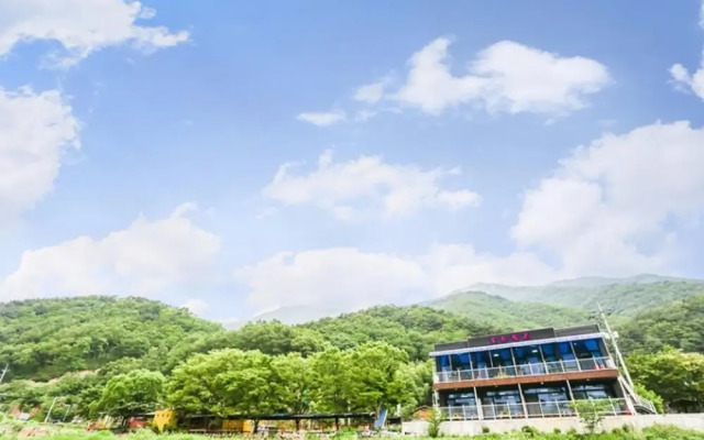 Yangsan Doyeon Valley Pension