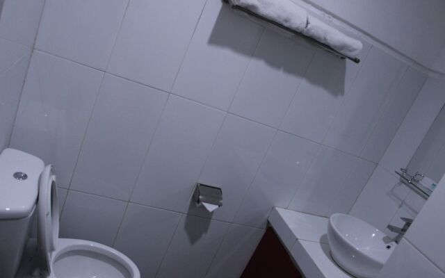 Ratu Boarding House & Homestay