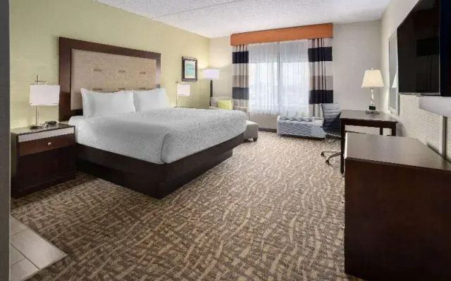 Doubletree Club By Hilton Hotel Buffalo Downtown