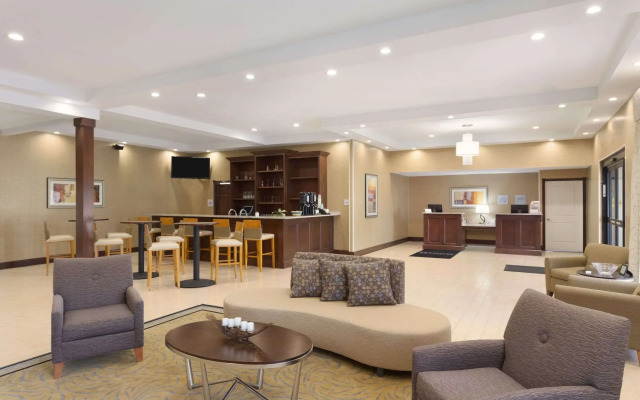 Wyndham Garden Grand Rapids Airport