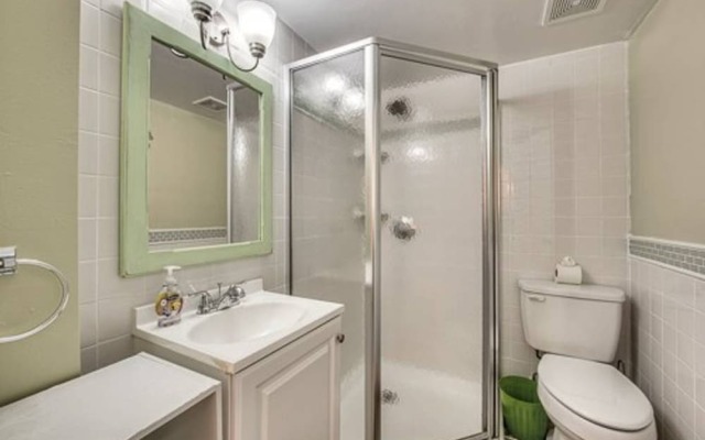 235 Mango - Little Palm