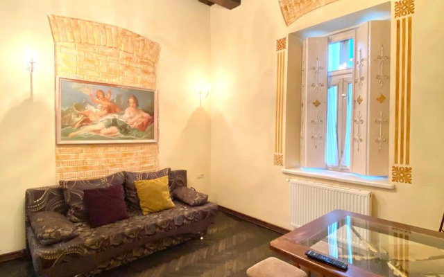 Апартаменти на вул. Валова 21/16