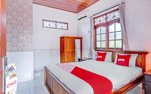 OYO 90532 Verra Guest House