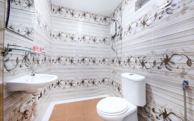 OYO 44015 Mk Inn Hotel