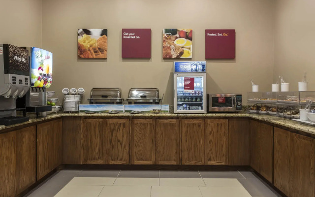 Comfort Suites University
