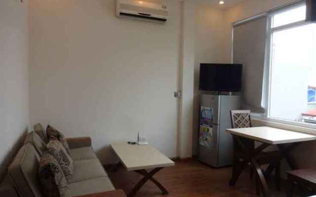 Tan Long Apartment Au Co