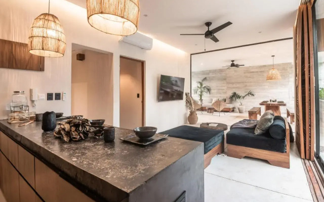 TOTALLY PRIVATE POOL AND TERRACE @ La Veleta D4