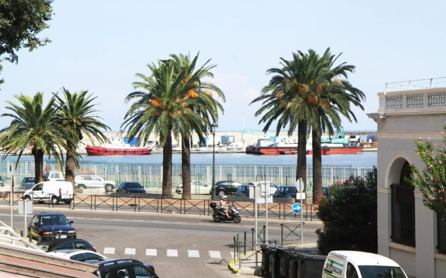 Riviera Hotel